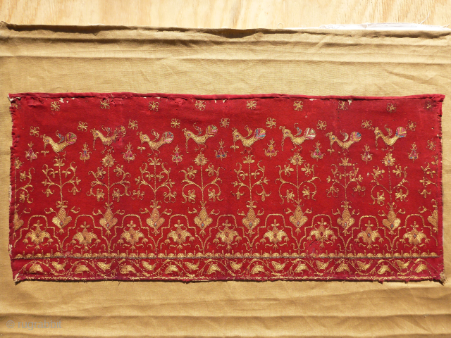 Antique Ceremonial Embroidered Tirai Textile panel Sumatra Indonesia -
Beautiful, rare Sumatran embroidered ceremonial tirai, which translates to curtain. It is a textile valance either for a doorway, window, bed or throne. ...
