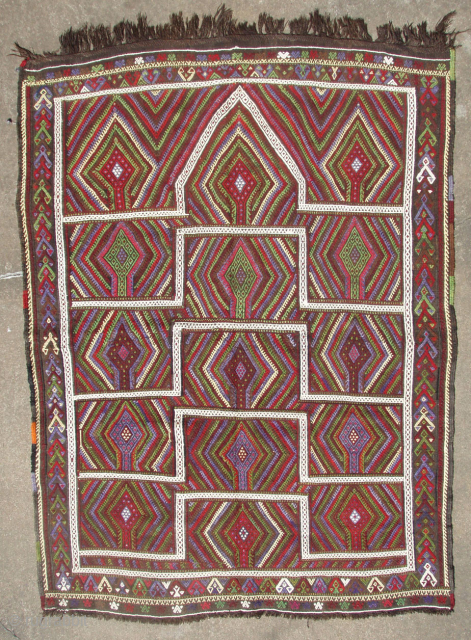 Semi antique Obruk Sivrihisar cicim flatwoven rug - Anatolia -Turkey
Rare semi antique flat woven cicim rug from the Obruk or Sivrihisar area in Anatolia Turkey. Probably from the early to mid 20th ...