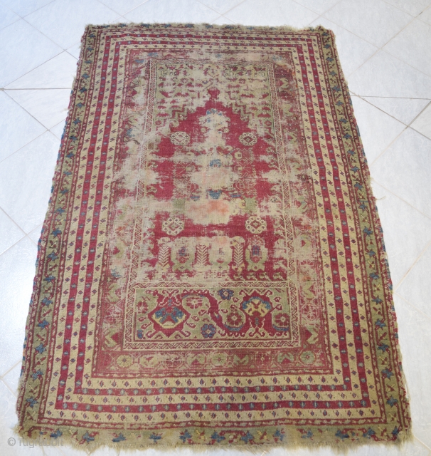 XIX. century Gördes Prayer rug. Can ship it from Budapest, Hungary or you can pick it up personally in my shop. I can send you more pictures. Please email me for more  ...