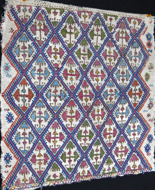 Central Anatolia konya sumak and extra weft woven kilim bag with backing size : 19" X 19" - 49 cm X 49 cm vedatkaradag@gmail.com         