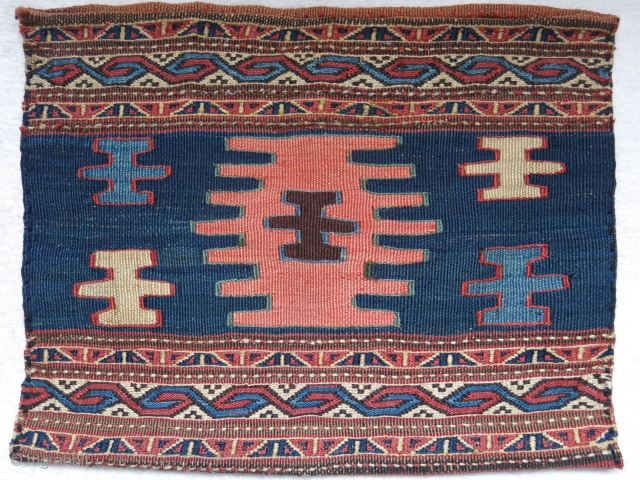 Shasavan bedding bag end panel, kilim sumak mix weave. Size : 14" X 11" - 36 cm X 28 cm             