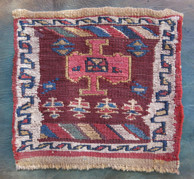 Shahsavan mini bag face, minor repaırs on lower selvegas. Cleaned and had a moth freeze. Circa 1900 or earlıer, Size 8.5 X 8.5 ınch - 22 cm X 22 cm  vedatkaradag@gmail.com 