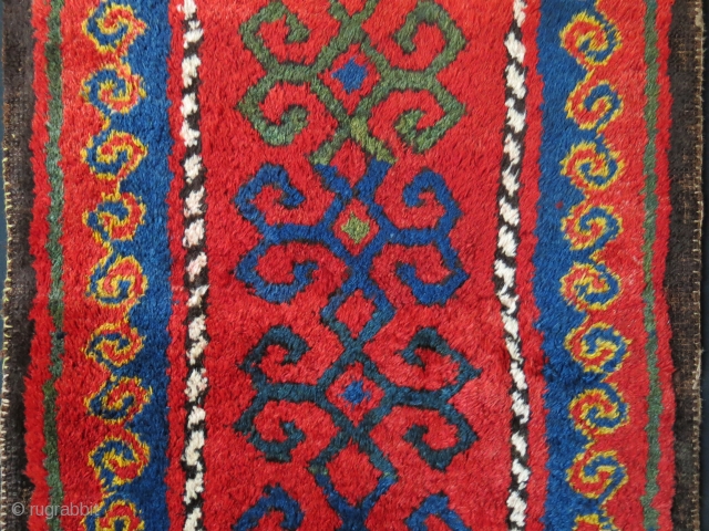 Turkmen Middle Amu Darya single panel julkur, repair in center with old wool. Great represantation of Turkmen weaving. Good pile and natural colors colors. Circa : 1900 or earlier - size: 72"  ...