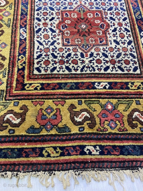 A very nice runner carpet size 350x90cm                          