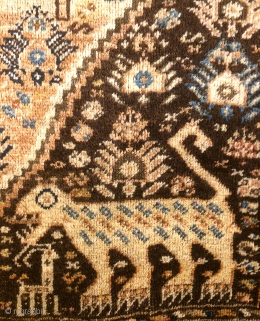 Rare Qhasgai carpet size 210x137cm
                            