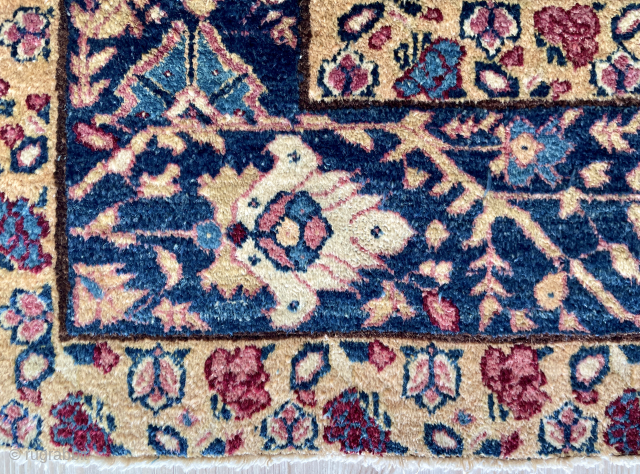 Indian Agra rug size 225 x 155 cm