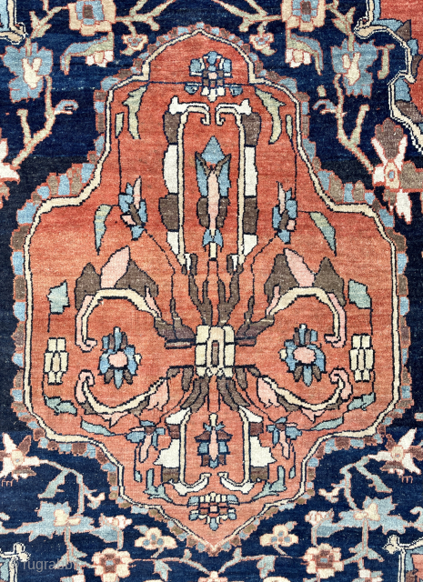 Very rare Persian rug size 200 x 145 cm