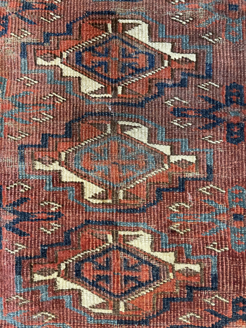 Tekke chuval very old and very rare 4x4 gul.size 63 x 94 cm                    