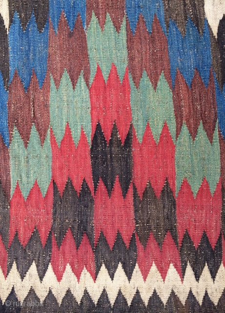 Qhasgai kilim size 250x130cm
                             