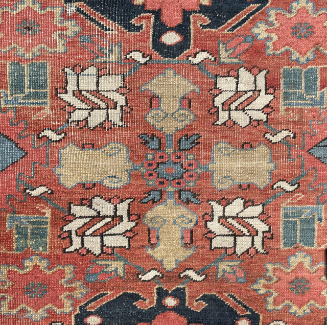 Heriz rug size 390 x 300 cm                          