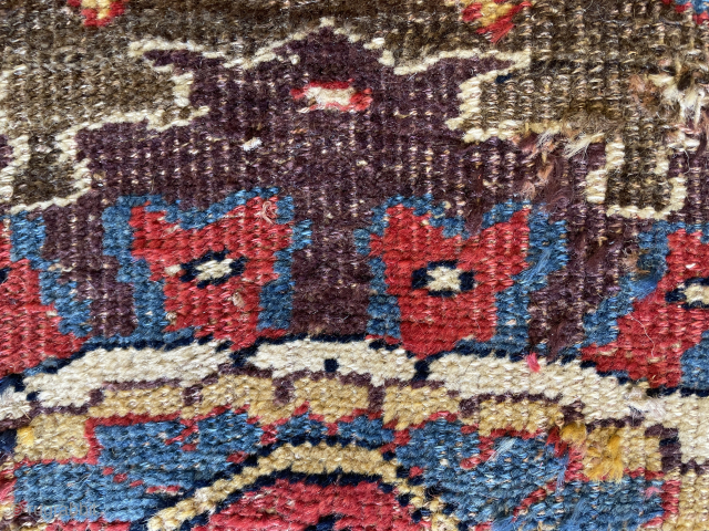 Vagireh bidjar fragmand "Estimated date range is 1800 or the 1820s." Size 90 x 120 cm

sanli-veysel@hotmail.com                 