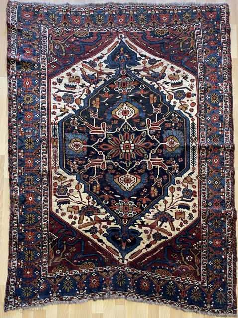 Shiraz khamseh rug size 200 x 140 cm