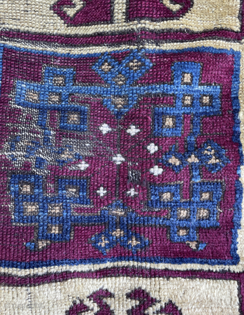Anatolian Kurdish fragmand rug size 165 x 130 cm