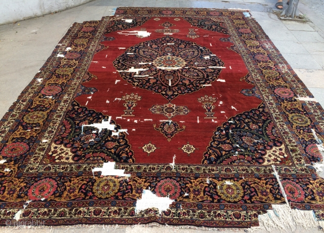 Rare Tebriz carpet size 410x280cm                            