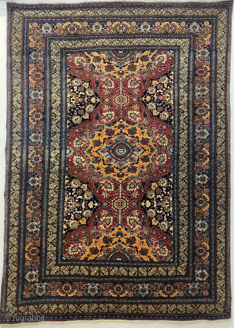 Very fine quality Persian rug size 190 x 125 cm                       