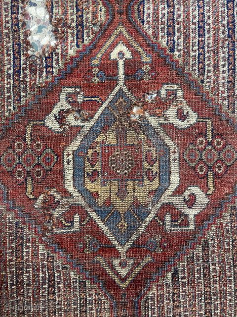 Khamseh rug size 180 x 150 cm