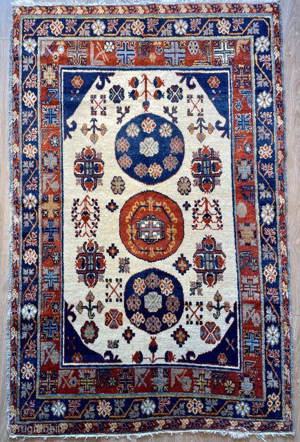 Yarkand rug size 180 x 120 cm                          