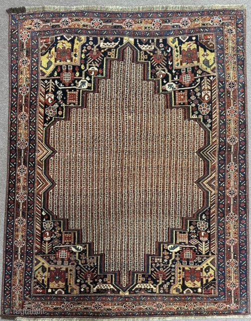 Khamse Shiraz carpet size 160x120cm                            