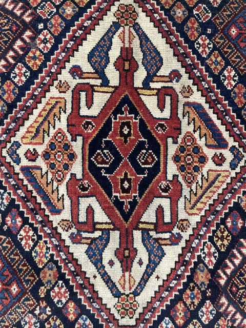 This bag face belongs to the Imanlu tribe living in the Qashqai region of Shiraz; the red wefts are silk and the white wefts are cotton.size 62x60 cm