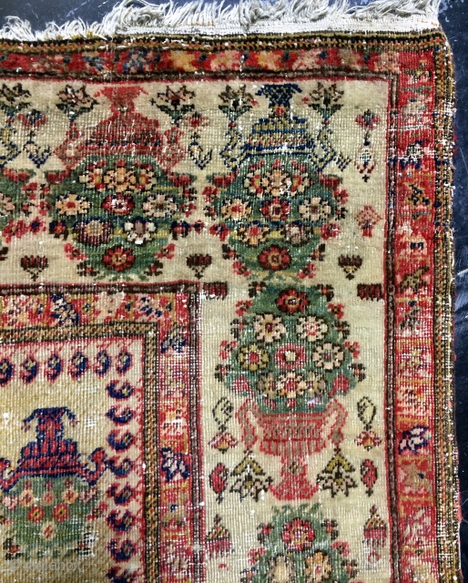 Rare a Ferahan small carpet size 73x79cm                          