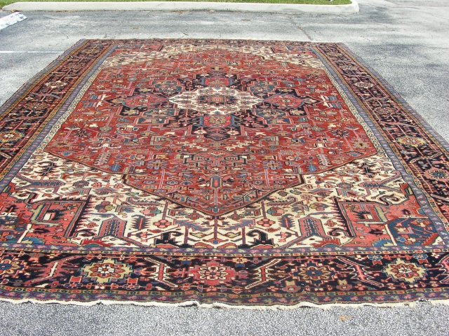 Persian Heriz 12X16 

Franco Oriental Rugs 
www.francorugs.com                          