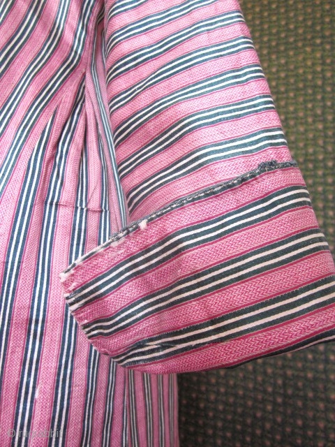 Striped Silk woven man's coat 19c or "Banyan" made in Ottoman Empire for Western. This kind of antique piece collected in France was worn in Europe until the late nineteenth century and  ...