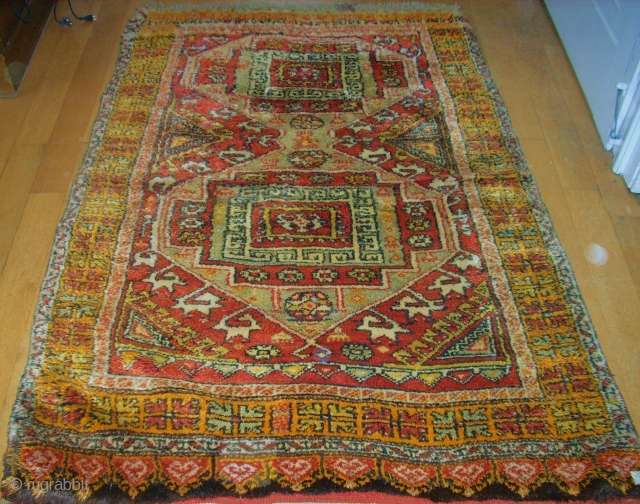 Very old anatolian Yatak - Konya. Size: 172 x 123 cm. Perfect condition.                    