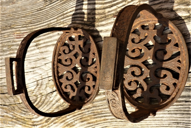 Antique persian / Turkoman  stirrup. Pure metal.                         