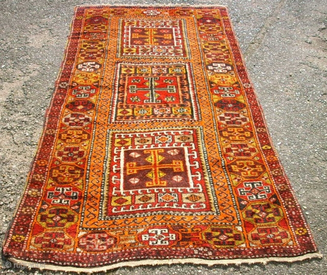 Old Yürück anatolian beauty! Size: 112 x 223 cm. Very good condition. Fine knotting. Good wool and nice colors.              