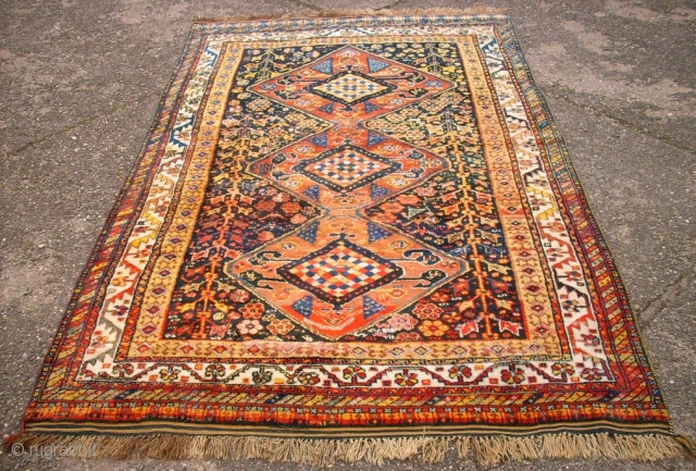 Old fantastic southpersian rug, probaply Khamse?. Size: 155 x 247 cm. Very good condition. Full pile. Great colors and special ornamentic.            