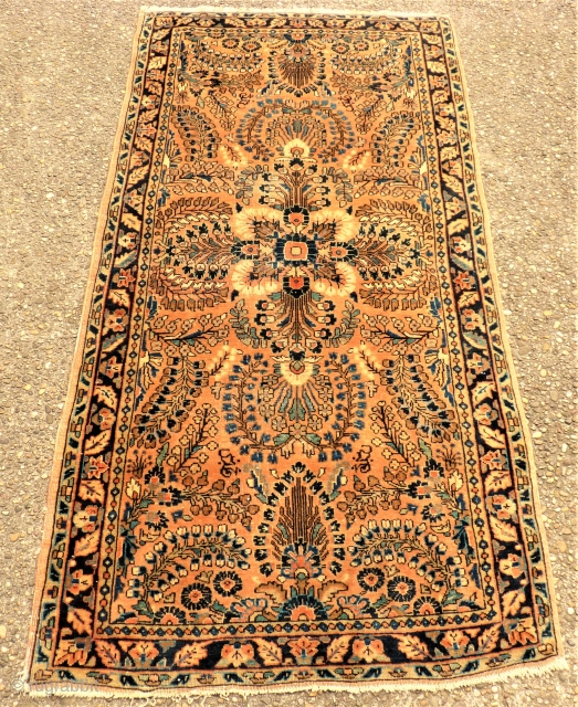 Antique persian Sarough. Size: 73 x 150 cm.                         