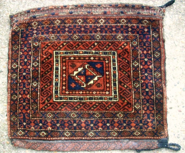 Old, amazing baluch bag. Size 46 x 46 cm. Full pile. A little bit silk.                  