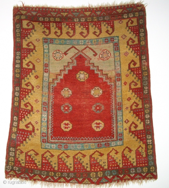 Antique anatolian Konya Obruk prayer rug. Size: 122x98 cm. Special border. Very good colors. Thin pile and small damages.              