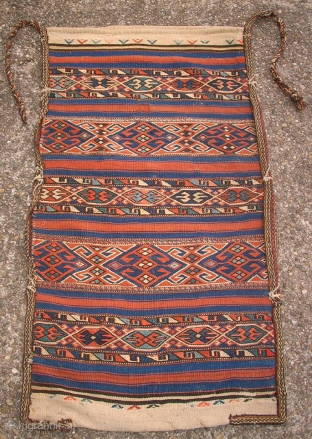 Very old flatwave anatolian great bag. Size: 60 x 108 cm. One old repair. Good condition and wonderful colors. Complete.             
