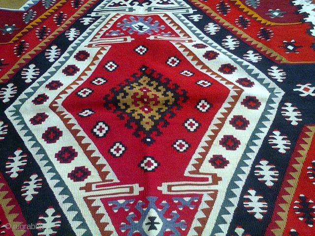 Sarkoy Pirot kilim, measuring about 2 to 1,4m, aged about 90 years.
Ask for price                   