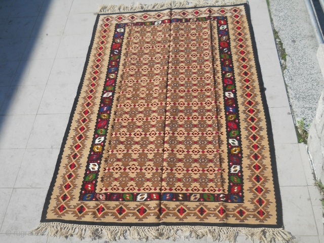 Old sarkoy Pirot kilim named Bosnska sara. 
Age:Middle  of 20th century. 
Size about 2x1,5m...
Ask about this
                