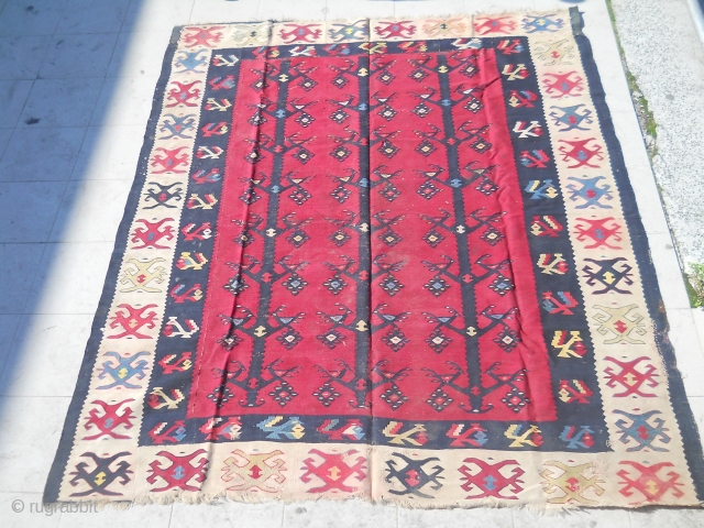 Antique Sarkoy Pirot kilim named, gugutke na direci(turtledoves). 
Version of three of life. 
Age: 19th century,  dimensions about 2x1,5m, rare and famous ornament.
Visibly reparations and damages.
Ask about this
price:Ask about this   ...