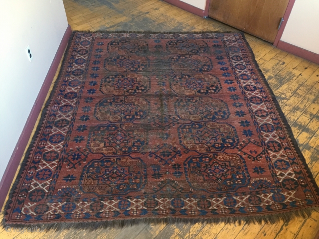 Antique ersari guli Gul carpet. Lobbed guls. More or less complete but very very worn. One tiny hole. Goat hair warped. Ant high pile. Dirty. 19th c. 6'8" X 7'6"   