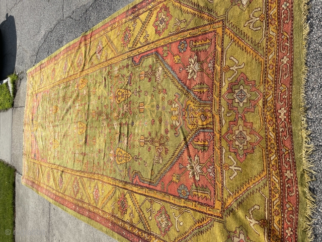 Antique Anatolian Oushak
size: 9'x18'                             
