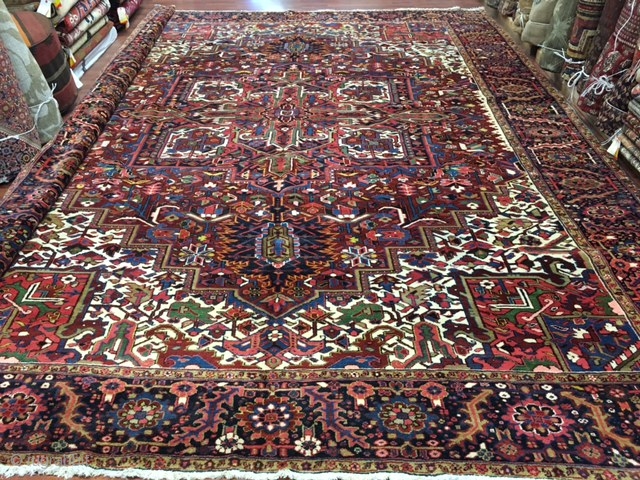  Antique Persian Heriz Rug (large size)-4357.large size antique Heriz rug , northwest Persia, size 11 ft. 3 inches by 14 ft. 6 inches , circa 1930 . Large square medallion surrounded  ...