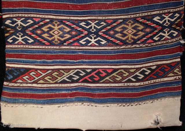 A complete Kilaz tribe Anatolian chuval from the Bergama region of west Anatolia. Good drawing of finely embroidered soumak bands. About 80 years old. Size 110x55cm.

For more detailed photos see the link  ...