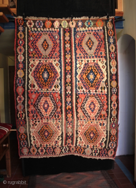 Old kilim from Kagizman south of Kars in east Anatolia, an area that was formerly part of Armenia. Soft, shiny wool with beautiful colours and a classic design for Kagizman district. From  ...