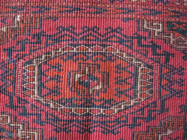 (147)Turkmen saddle cover 60X44 cms.

excluding elem & fringes- pile and foundation in wool-split for saddle hump. Very good pile. Overcast sides

price inc. shipment to U.S.and Europe       