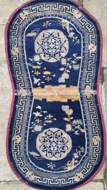 Ningxia saddle carpet 19thC 135cmL
email:yamdrok108@gmail.com IG: yamdrok_gallery