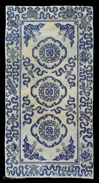 3 medallion rug featuring bats
& auspicious emblems
Tibet c1900
168x84cm
Email: yamdrok108@gmail.com IG: yamdrok_gallery
