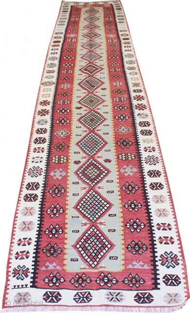 Antique Adana kilim,
wool on wool , 390 x073 cm. Over 80 years old.                    