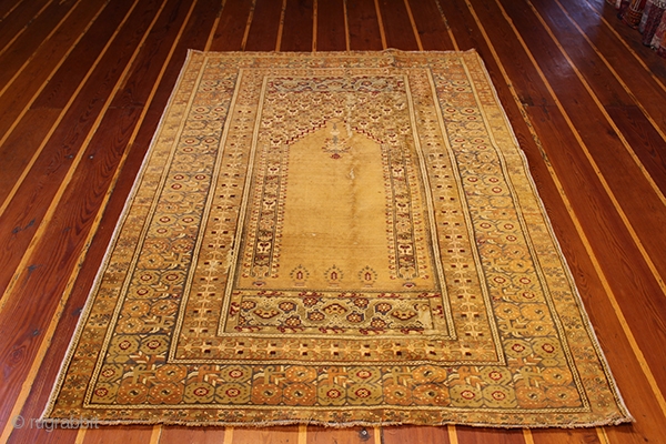 bandirma carpet size 1.93x1.33 cm wool on cotton early 1900s                       