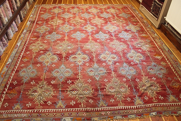 Antique Sivas Sarkısla Kilim. Central is Turkey, pure wool.Real kilim for the size and quality.12'4''x10'ft                  