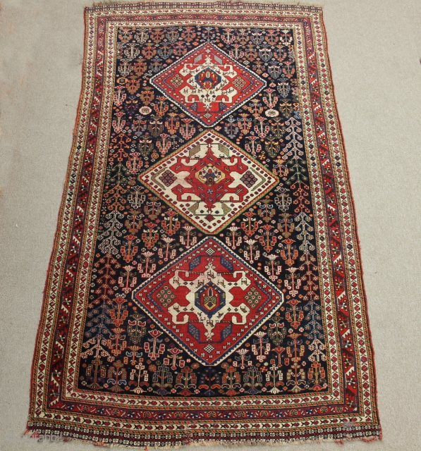 Gaschgai Rug

size :214x122 cm                             