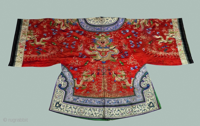 Chinese robe (95x164cm).                              